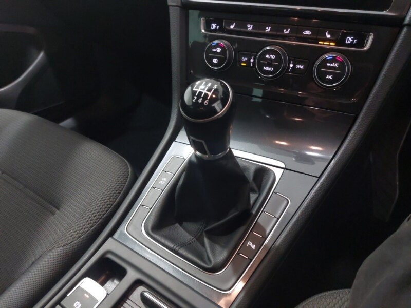 Used Volkswagen Golf 2019 for sale - 76619557: Photo 12