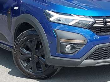 2024 - 1.0 TCe Extreme 5dr