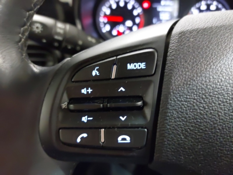 Used Hyundai i10 2023 for sale - 77923343: Photo 12