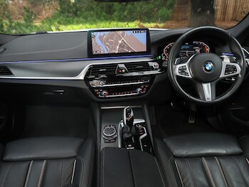 Used BMW 5 Series 2021 for sale - 77004223: Photo