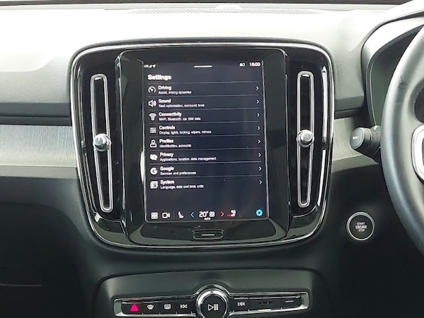 Used Volvo XC40 2024 for sale - 76220991: Photo 10