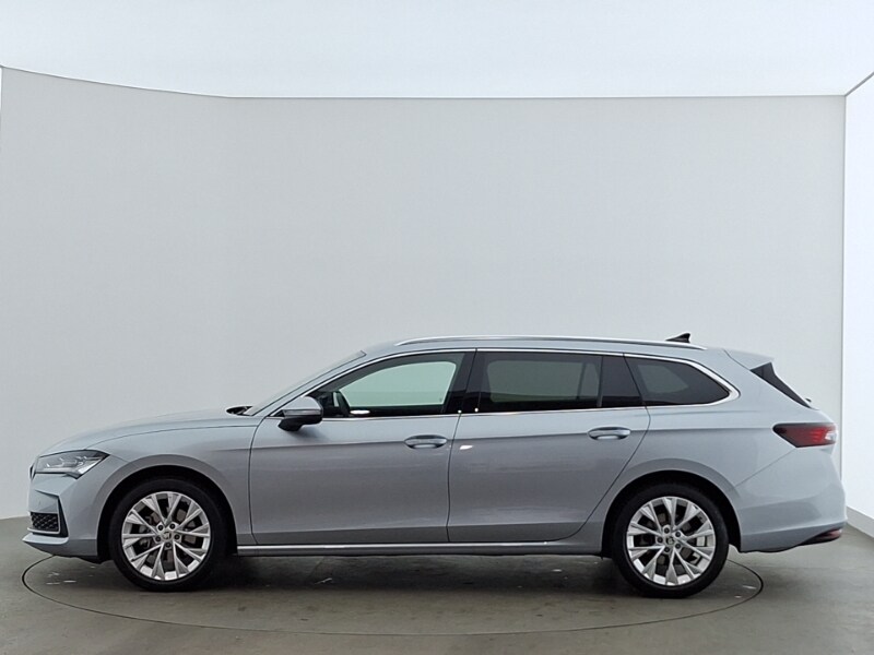 Used Skoda Superb 2024 for sale - 76331318: Photo 4