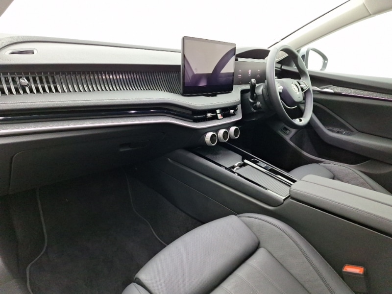 Used Skoda Superb 2024 for sale - 76331318: Photo 5