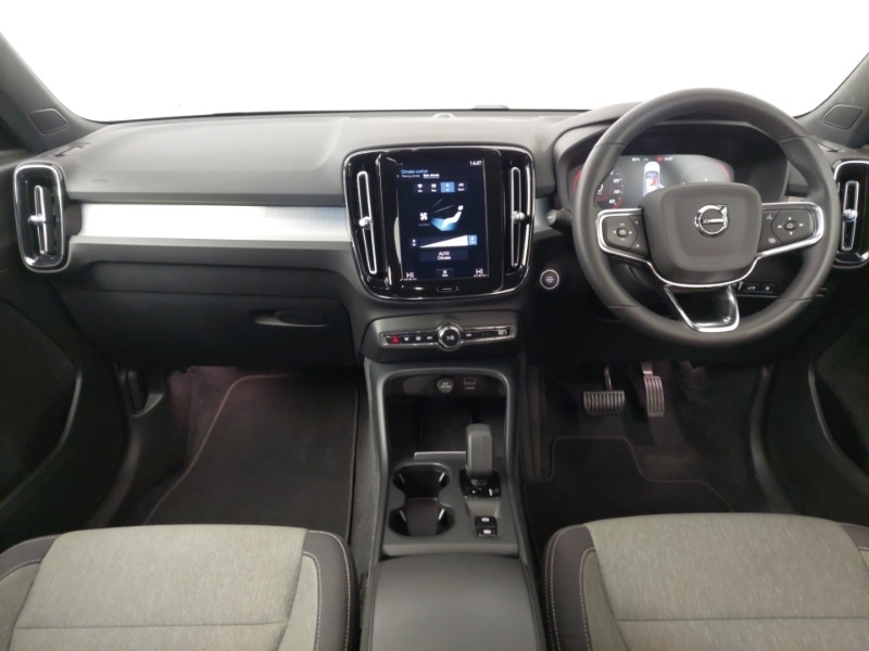 Used Volvo XC40 2022 for sale - 76404101: Photo 2