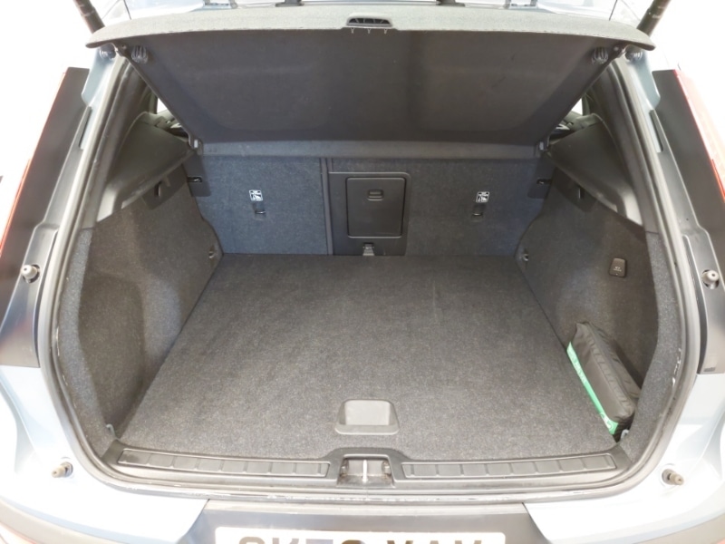 Used Volvo XC40 2022 for sale - 76404101: Photo 8