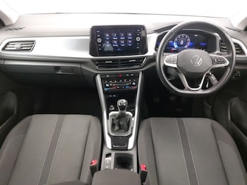 Used Volkswagen T-Roc 2022 for sale - 76527564: Photo