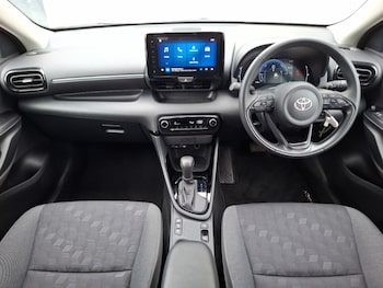 Used Toyota Yaris 2025 for sale - 78460799: Photo
