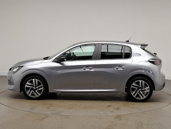 Used Peugeot 208 2023 for sale - 76479049: Photo