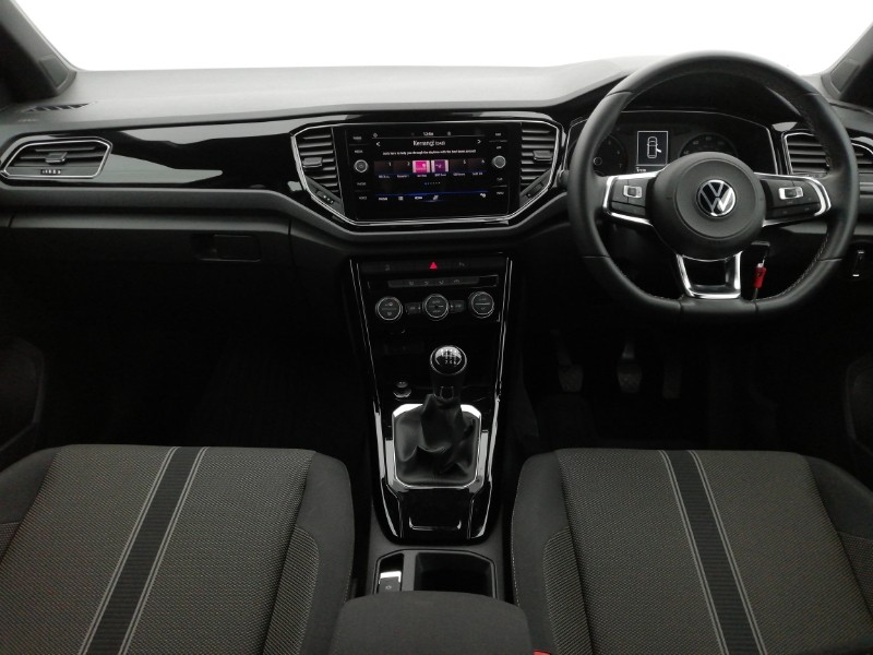 Used Volkswagen T-Roc 2021 for sale - 77531675: Photo 2