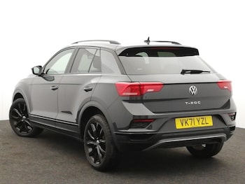 Used Volkswagen T-Roc 2021 for sale - 77531675: Photo