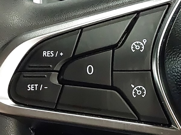 Used Renault Captur 2022 for sale - 76182935: Photo 12