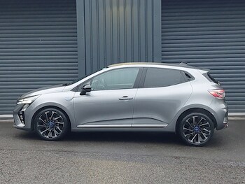 Used Renault Clio 2024 for sale - 77509452: Photo