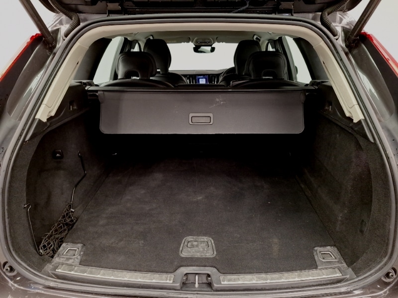 Used Volvo XC60 2023 for sale - 77467300: Photo 8