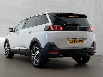 Used Peugeot 5008 2024 for sale - 76078350: Photo