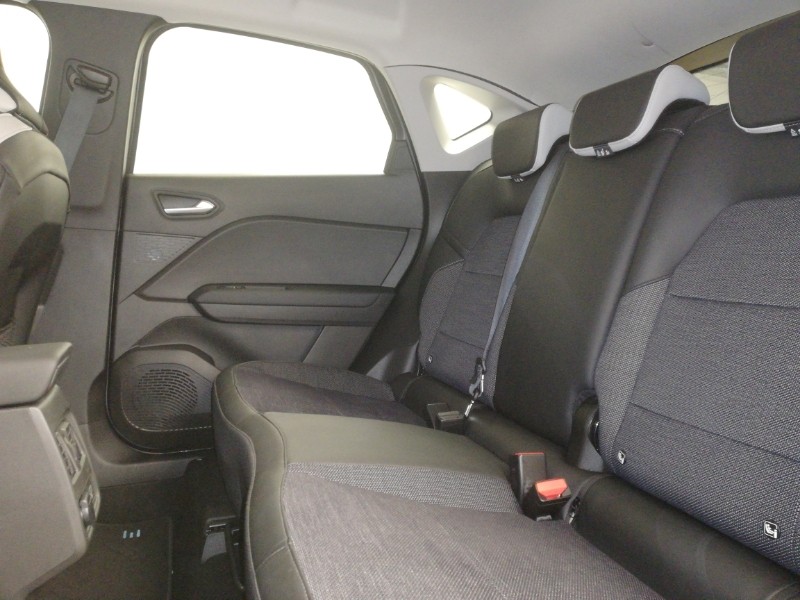 Used Renault Captur 2023 for sale - 77253143: Photo 6