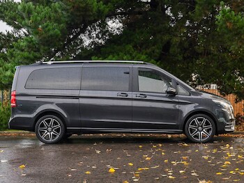 Used Mercedes-Benz V-Class 2024 for sale - 76672861: Photo