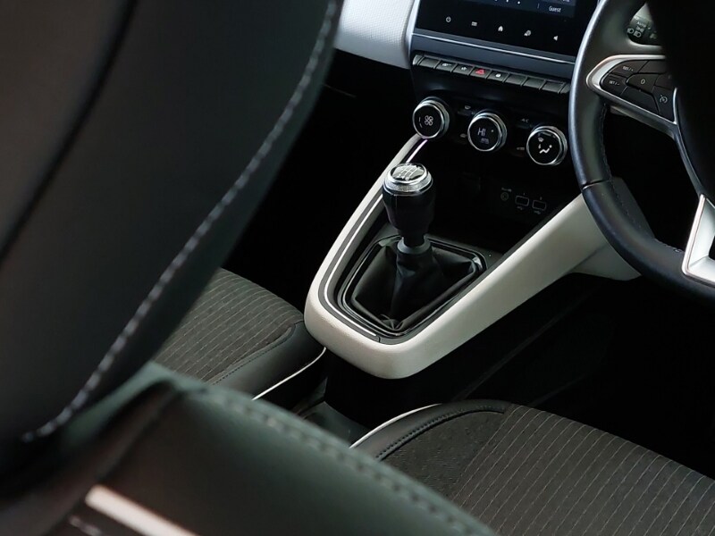 Used Renault Clio 2023 for sale - 77876142: Photo 10