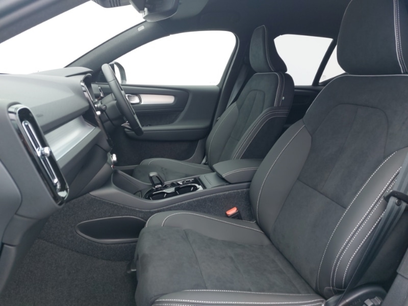 Used Volvo XC40 2025 for sale - 78159415: Photo 5