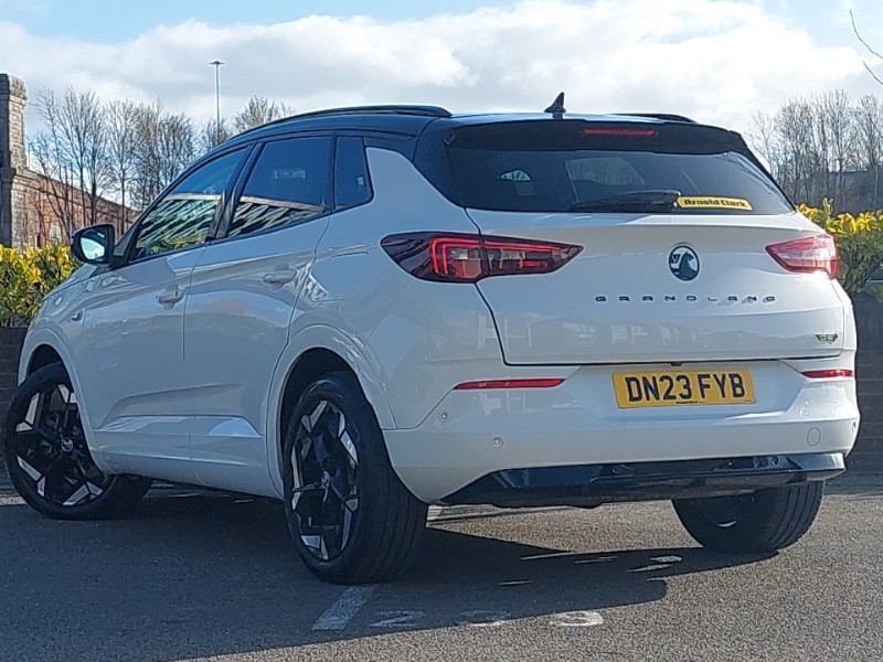 Used Vauxhall Grandland 2023 for sale - 77912075: Photo 3