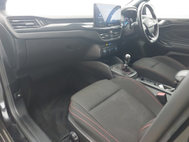 Used Ford Focus 2023 for sale - 76885641: Photo 5