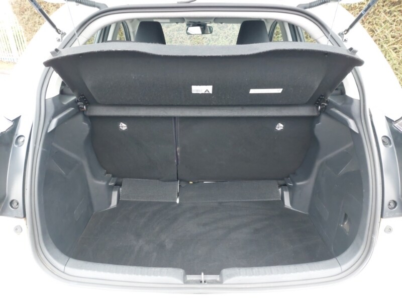 Used Toyota Yaris 2022 for sale - 77365809: Photo 8