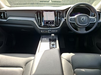 Used Volvo XC60 2023 for sale - 79569376: Photo