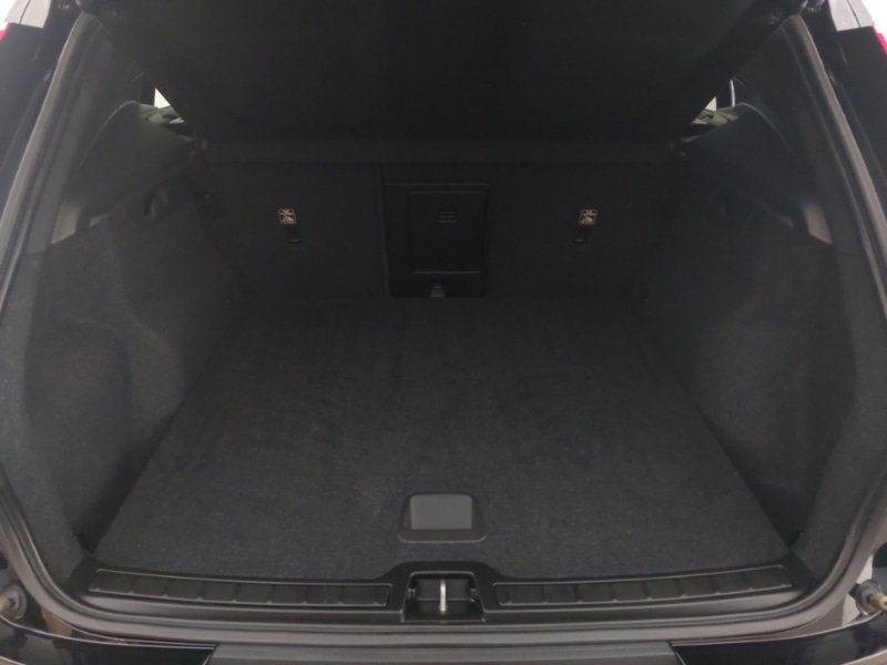 Used Volvo XC40 2023 for sale - 78203629: Photo 8