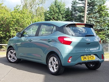 Used Hyundai i10 2023 for sale - 79025763: Photo