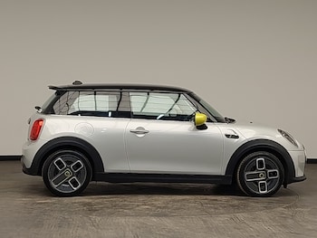 Used MINI Hatch 2022 for sale - 77876938: Photo