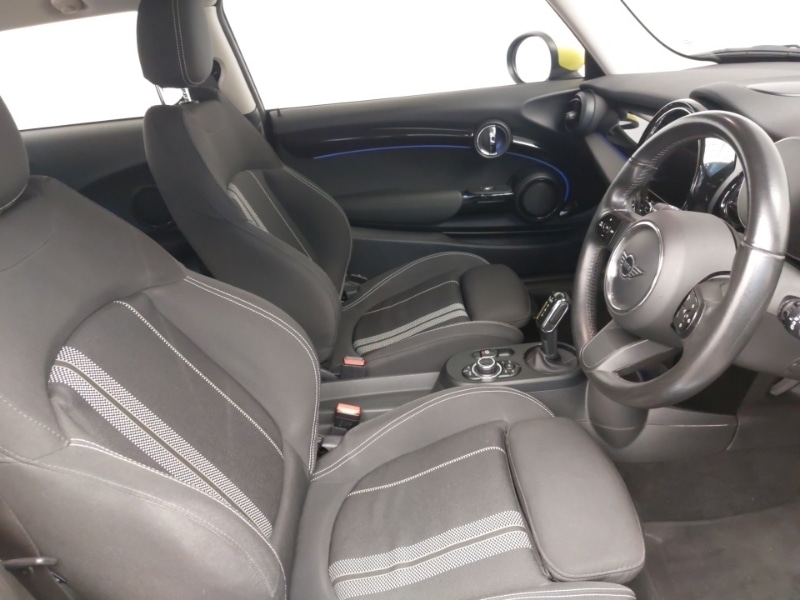 Used MINI Hatch 2022 for sale - 77876938: Photo 6