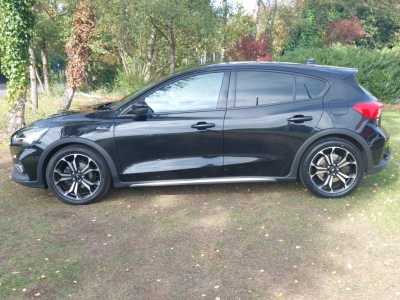 Used Ford Focus 2021 for sale - 76861374: Photo 4