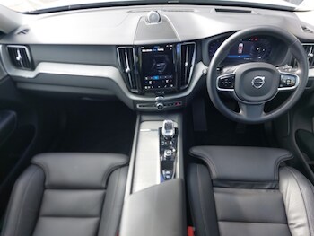 Used Volvo XC60 2024 for sale - 77343407: Photo