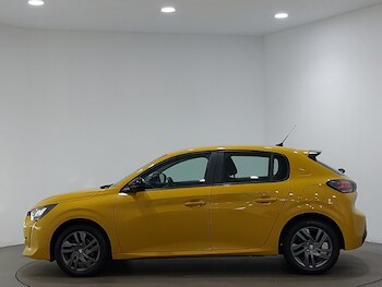Used Peugeot 208 2022 for sale - 76369952: Photo