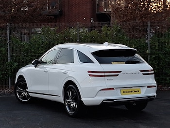 Used Genesis GV70 2023 for sale - 79501181: Photo
