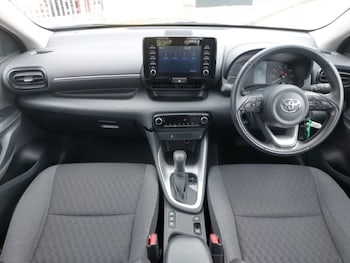 Used Toyota Yaris 2023 for sale - 75913967: Photo