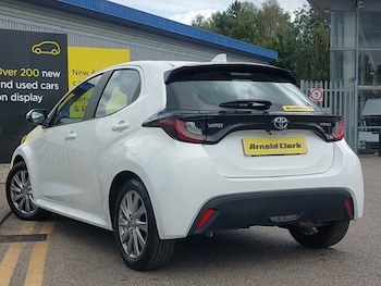 Used Toyota Yaris 2023 for sale - 75913967: Photo