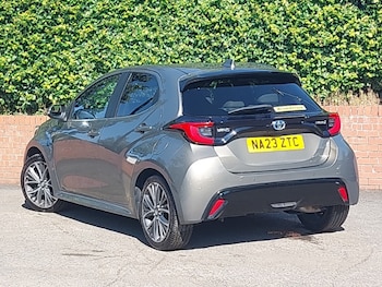 Used Toyota Yaris 2023 for sale - 79152943: Photo