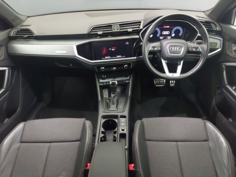 Used Audi Q3 2021 for sale - 77010928: Photo 2