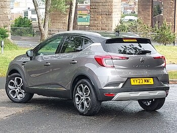 Used Renault Captur 2023 for sale - 75674639: Photo