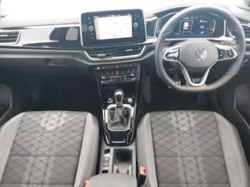 Used Volkswagen T-Roc 2023 for sale - 75240710: Photo