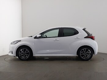 Used Toyota Yaris 2023 for sale - 77817317: Photo