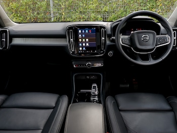 Used Volvo XC40 2024 for sale - 76459645: Photo