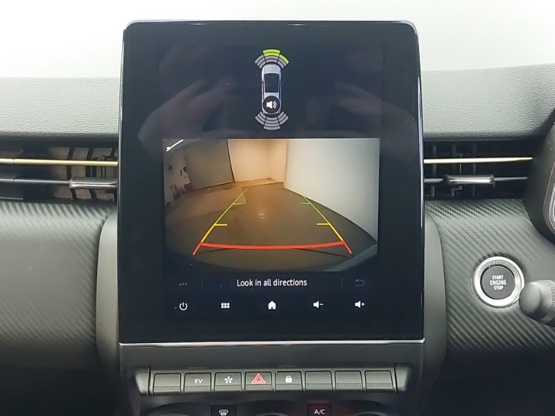 Used Renault Clio 2023 for sale - 77923918: Photo 11