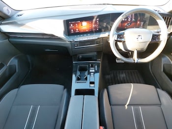 Used Vauxhall Astra 2024 for sale - 77020787: Photo