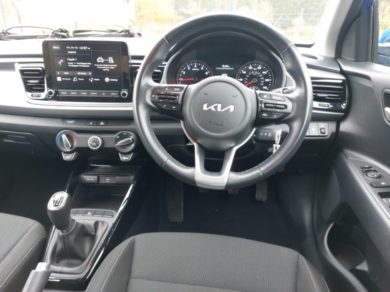 Used Kia Rio 2023 for sale - 76881161: Photo 2