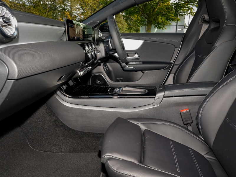 Used Mercedes-Benz CLA 2025 for sale - 76129596: Photo 2