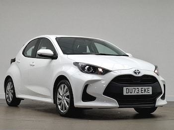 Used Toyota Yaris 2023 for sale - 77049577: Photo