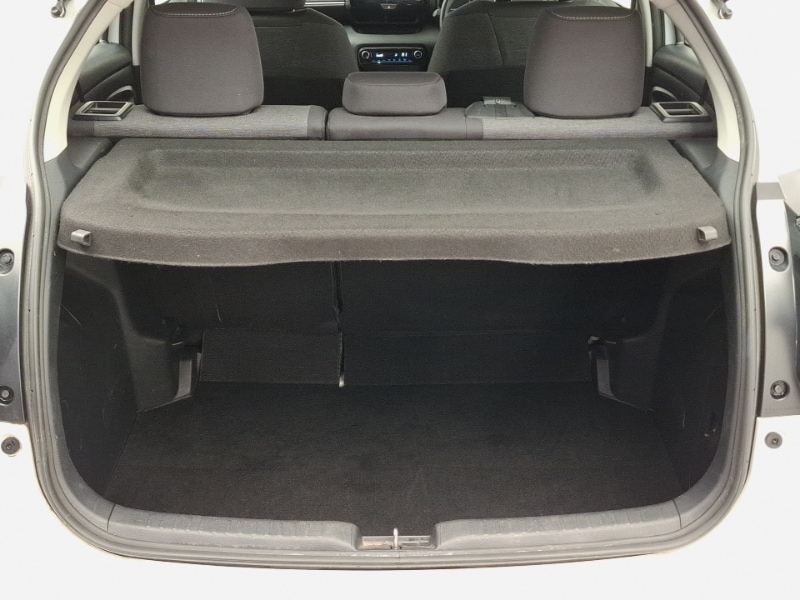 Used Toyota Yaris 2023 for sale - 77049577: Photo 8