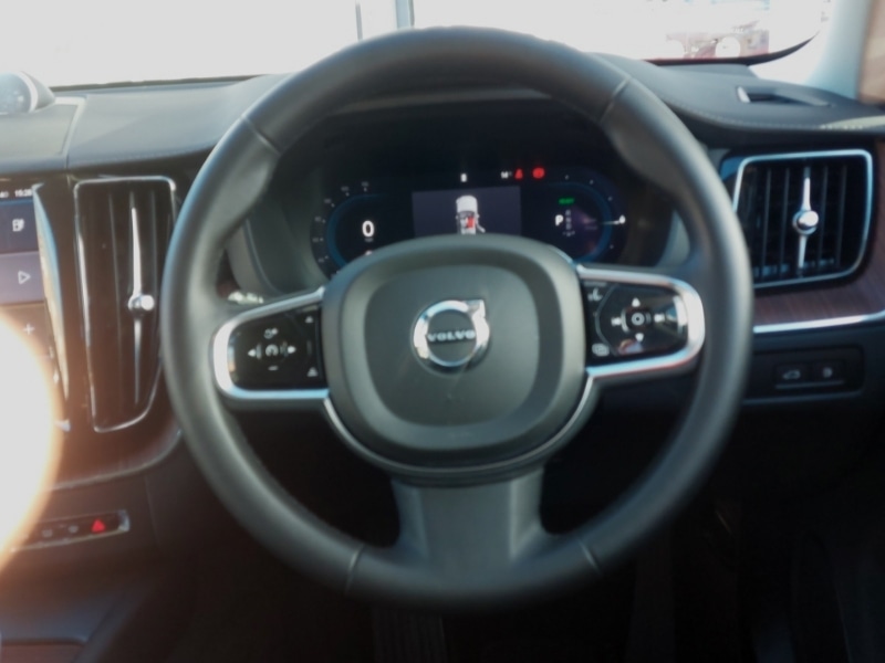 Used Volvo XC60 2024 for sale - 76369855: Photo 7