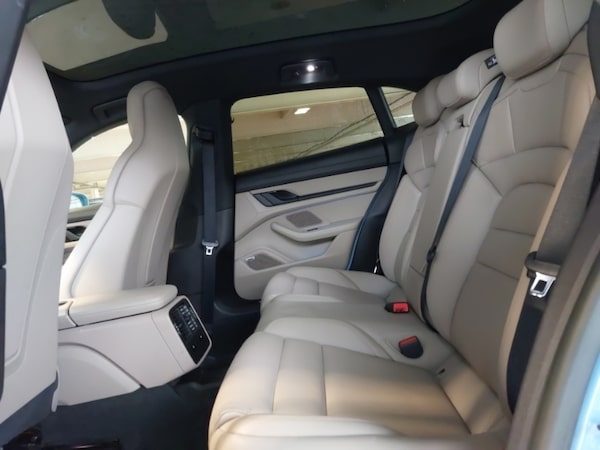 Used Porsche Taycan 2022 for sale - 76182968: Photo 6